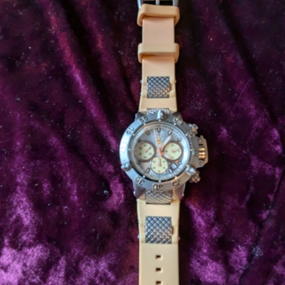 Invicta Muppets watch - Picture 4 of 7
